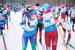 Лыжный марафон «Сияние Севера». Старт участников дистанции 34 км. 7 апреля 2024 года, г. Ухта (Республика Коми).